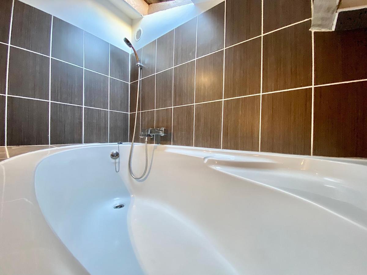 Lovely & Cozy Duplex Heart Of Nice With Bathtub! Экстерьер фото